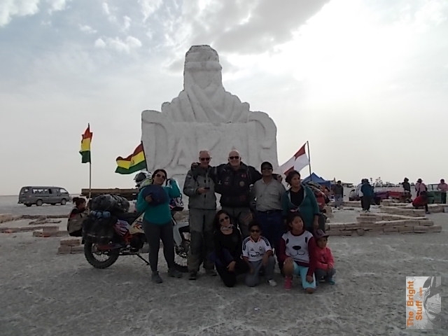 DSCN0103MeNickDakarStatue1.JPG