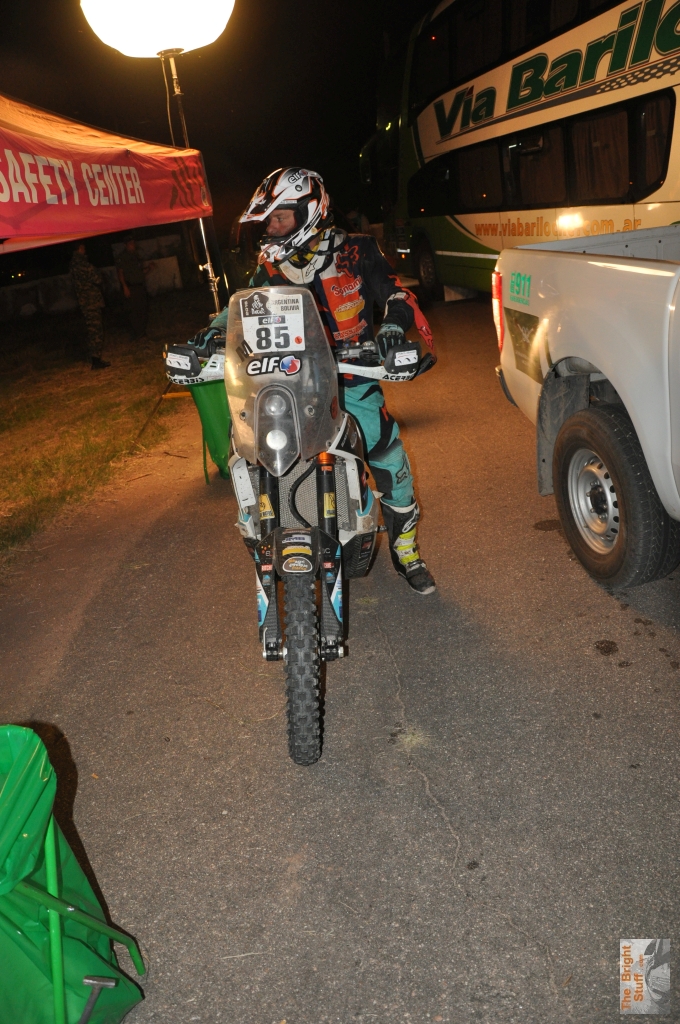 DSC_0323LateHome.jpg