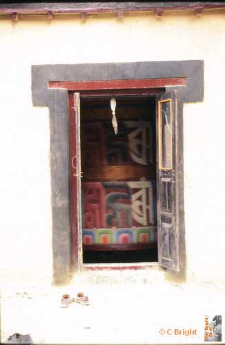 i092_Prayer_wheel_Tabo