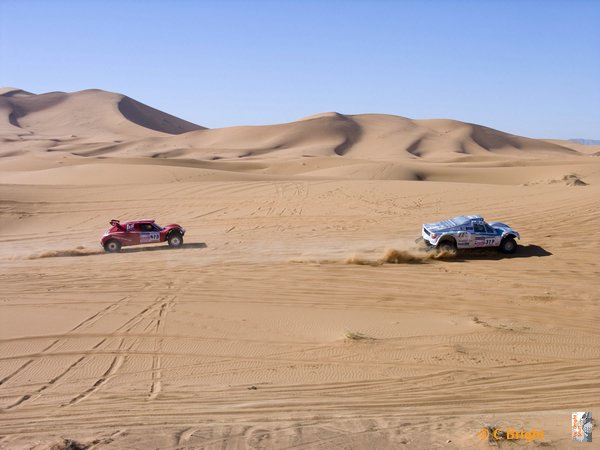 Moroc53_Close_racing.jpg