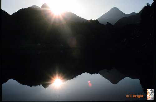 19_Pyrenees_reflection